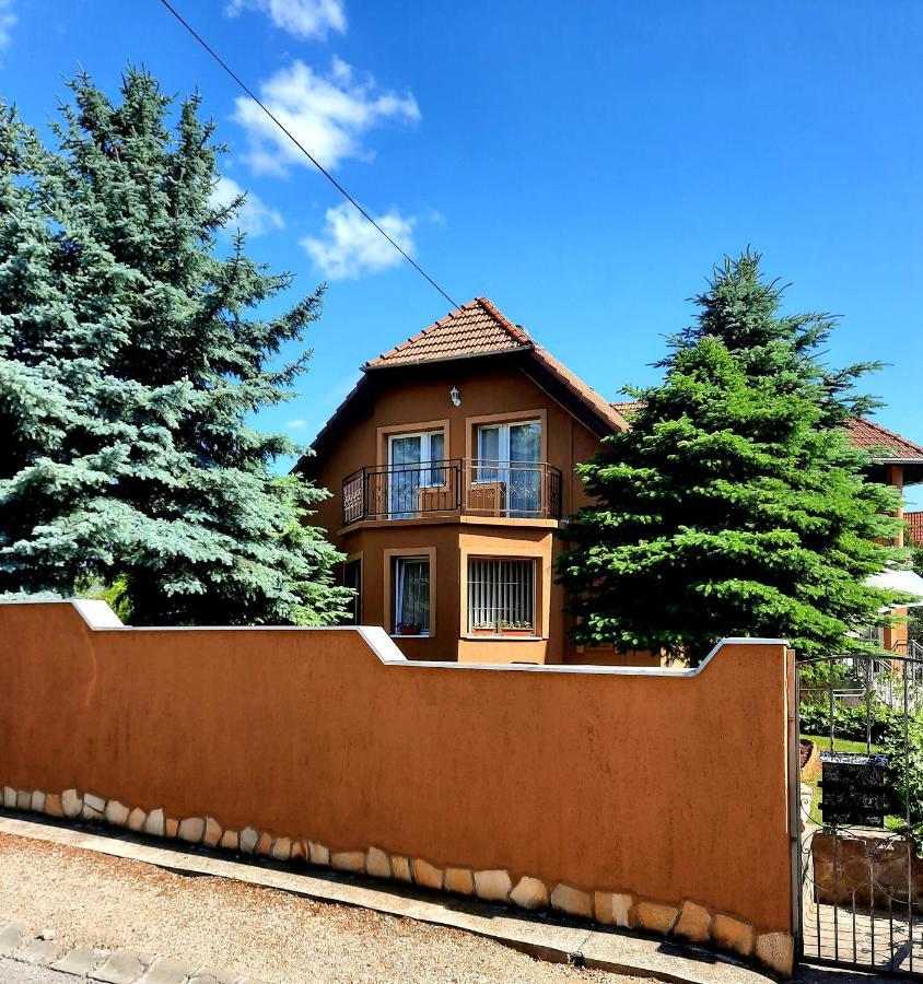 Harmonia Vendeghaz Apartment Balatonalmádi Exterior photo